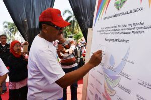 Bupati Launching Gerakan Masyarakat Hidup Sehat