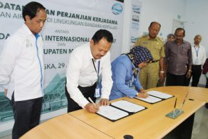Bupati Hadiri Penandatanganan kerjasama Penyediaan Air Minum antara PDAM dengan PT.BIJB