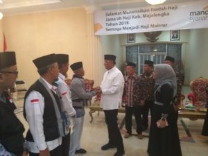 Bupati Lepas Jemaah Haji Kloter 70 Kab. Majalengka Tahun 2018