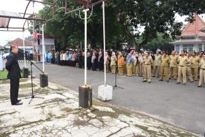 Bupati Pimpin Apel Pagi di Distankan