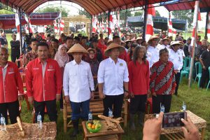 Bupati Hadiri Pengukuhan Komunitas Mari Sejahterakan Petani Indonesia