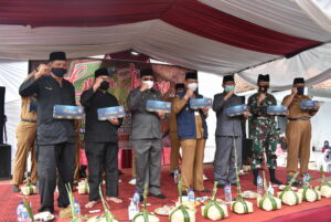 Bupati Hadiri Guar Bumi Desa Weragati Sekaligus Launching Peci Nasional Raharja