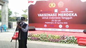 Bupati Tinjau Vaksinasi Masal di Pabrik