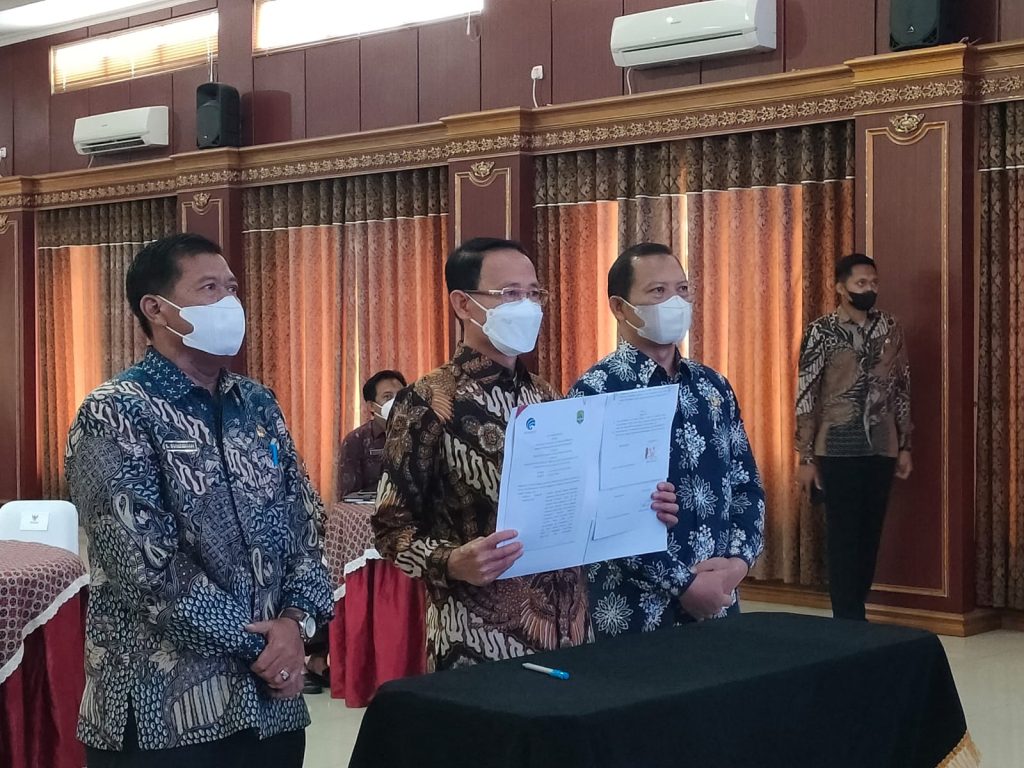 Wujudkan Smart City, Bupati Majalengka Teken MoU Dengan Menteri Kominfo RI