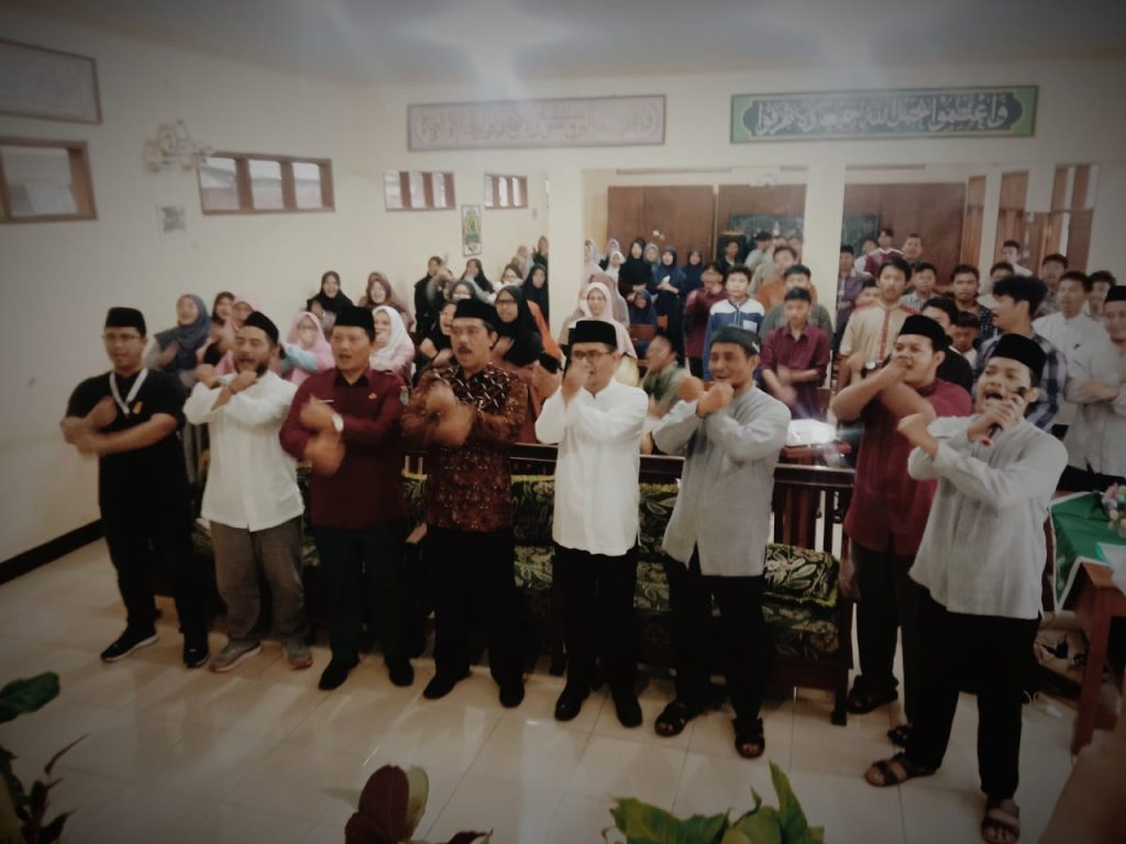 Cegah Maraknya Hoaks Tim Saber Hoaks adakan Pelatihan Cek Fakta Mandiri di Pondok Pesantren
