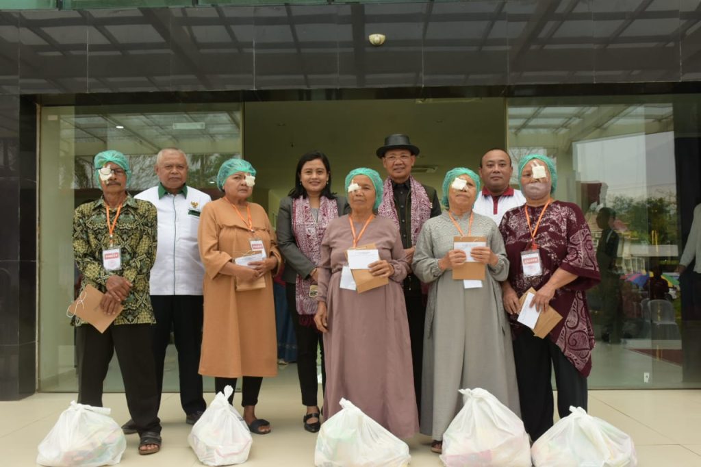 Peringati Hari Jadi Ke-533, Pemkab Majalengka Gelar Bakti Sosial Operasi Katarak Gratis