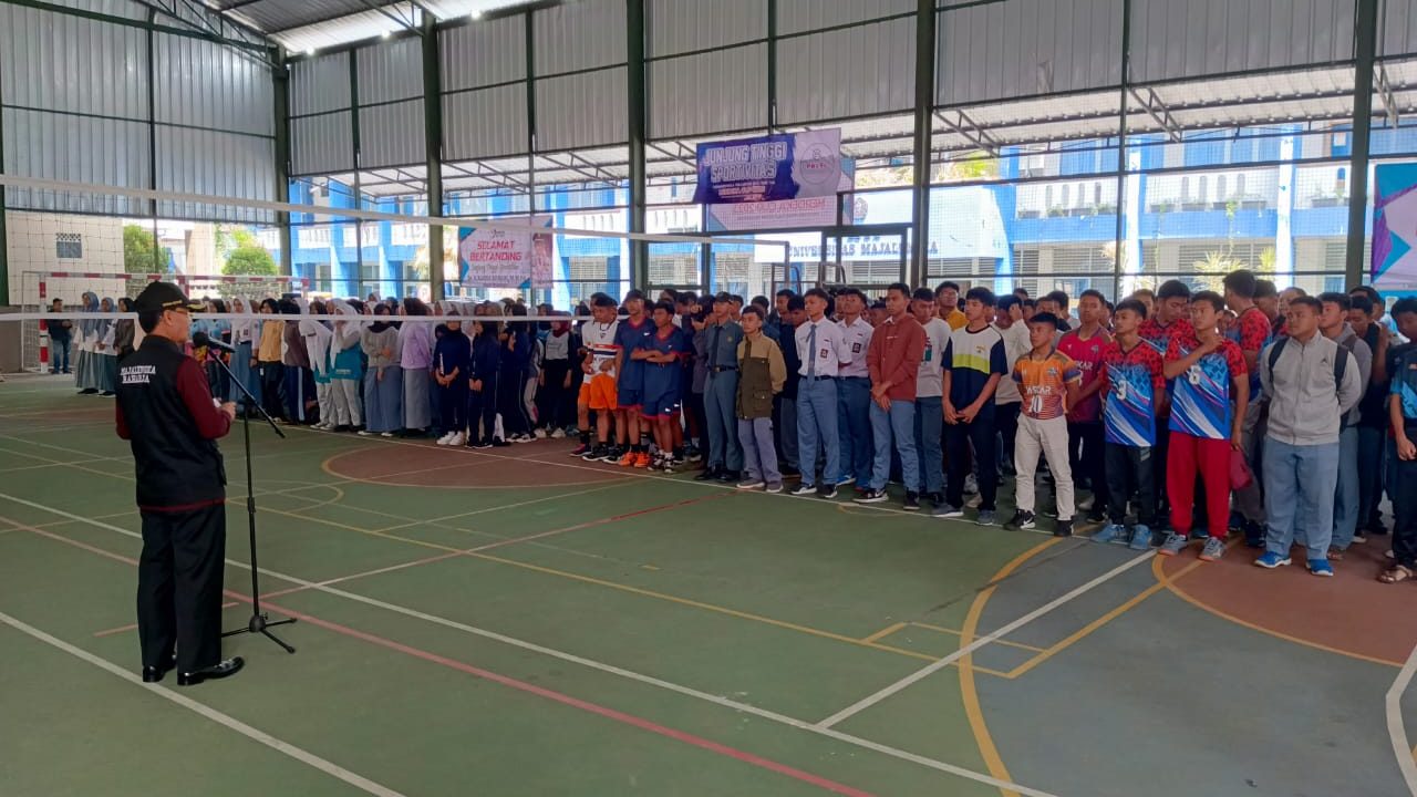 Bupati Majalengka Membuka Secara Resmi Turnamen Bola Volly "Merdeka Cup 2023" Piala Kajari Majalengka