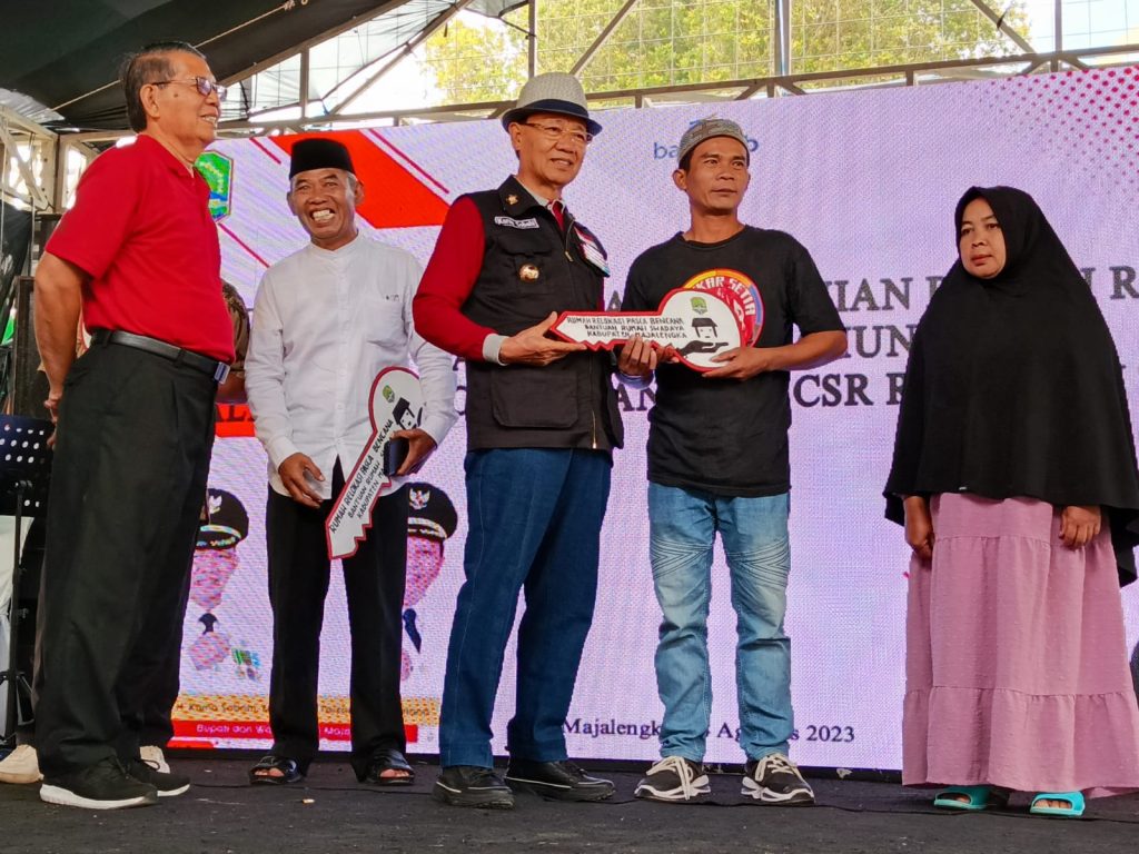 Bupati Launching Bantuan CSR Rutilahu Tahun 2023, Sekaligus Penyerahan Kunci dan Peresmian Rumah Relokasi Pasca Bencana Tahun 2022