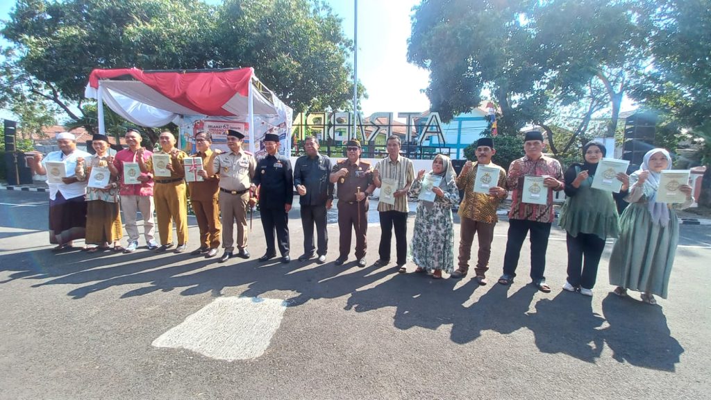 500 Pelaku Usaha Kecil Dapat Sertifikat Tanah Gratis