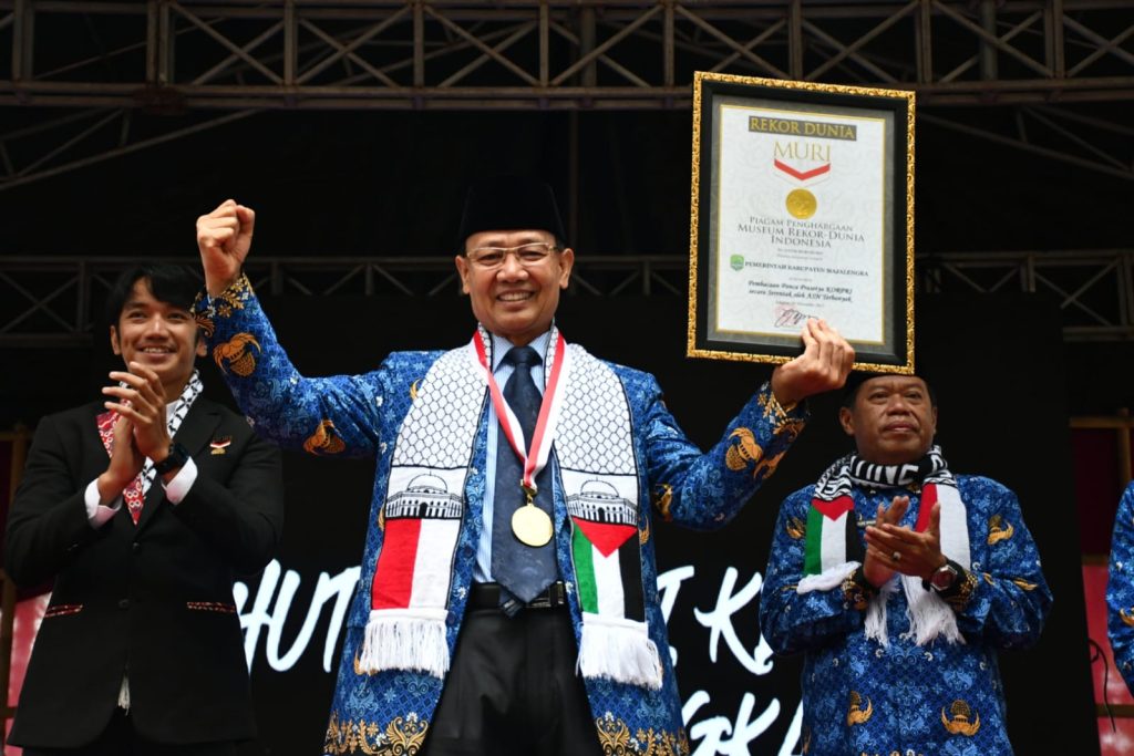 Pemkab Majalengka Kembali Raih Rekor MURI pada Peringatan Puncak HUT KORPRI Ke-52