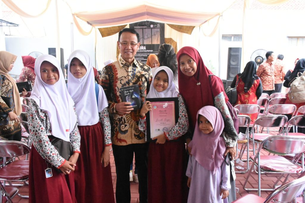 Bupati Launching Inovasi "Gelora", untuk Tingkatkan Literasi Membaca di Kab.Majalengka