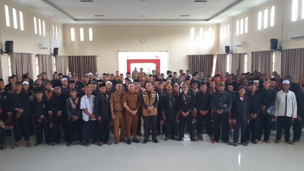 Bupati Majalengka Berikan Apresiasi Berupa Kenaikan Insentif Kepada Kuncen Cagar Budaya