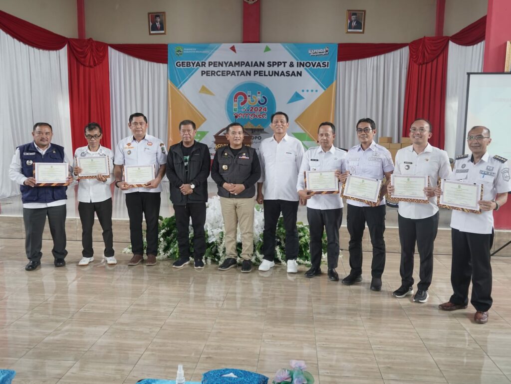 Dongkrak PAD, Bapenda Majalengka Adakan Roadshow Penyerahan SPPT PBB P2 dan Peluncuran Inovasi Digitalisasi