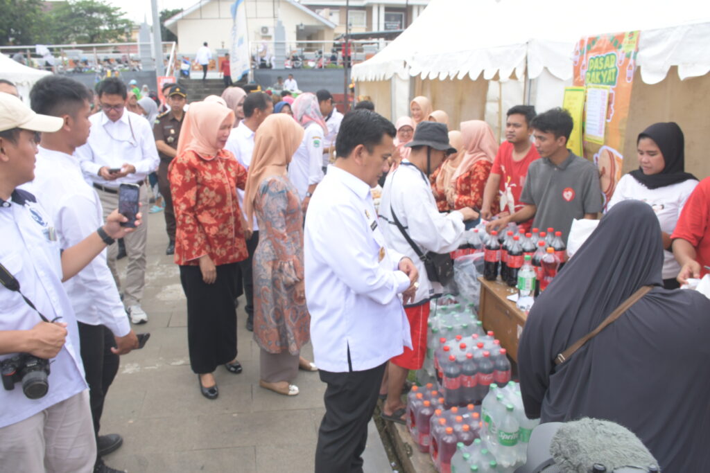 PJ Bupati Majalengka Buka Bazar Ramadhan 1445 H