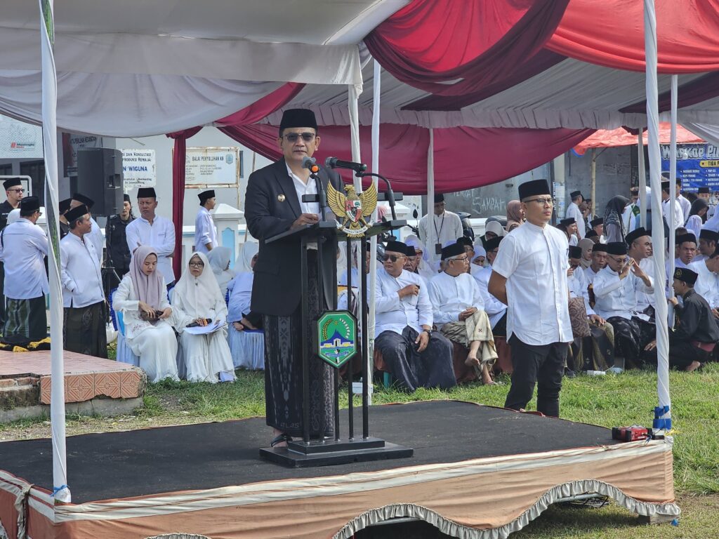Pj Bupati Majalengka, Pimpin Upacara Hari Santri Nasional 2024