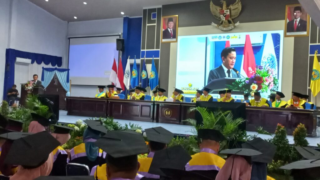UNMA Wisuda 735, Pj Bupati Berharap Sarjana Menjadi Pengerak Perekonomian Desa