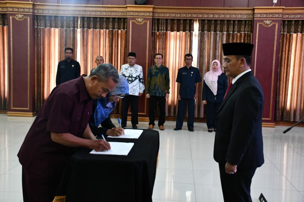 Pj Bupati Lantik 46 Kepala Sekolah Untuk Mengisi Kekosongan