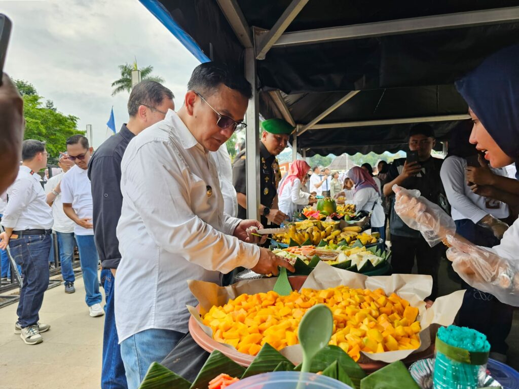 Festival Gedong Gincu dan Pisang Apuy Dongkrak Varietas Unggulan Majalengka