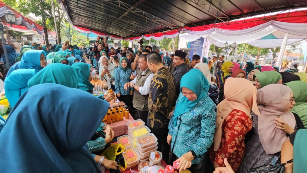 Dharma Wanita dan PKK Kabupaten Majalengka Gelar Bazar Ramadhan 1446 H