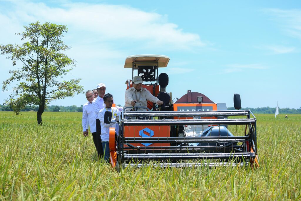 Presiden Prabowo Panen Serentak di Majalengka dan 14 Provinsi, Produksi Beras Tertinggi dalam kurun 7 Tahun