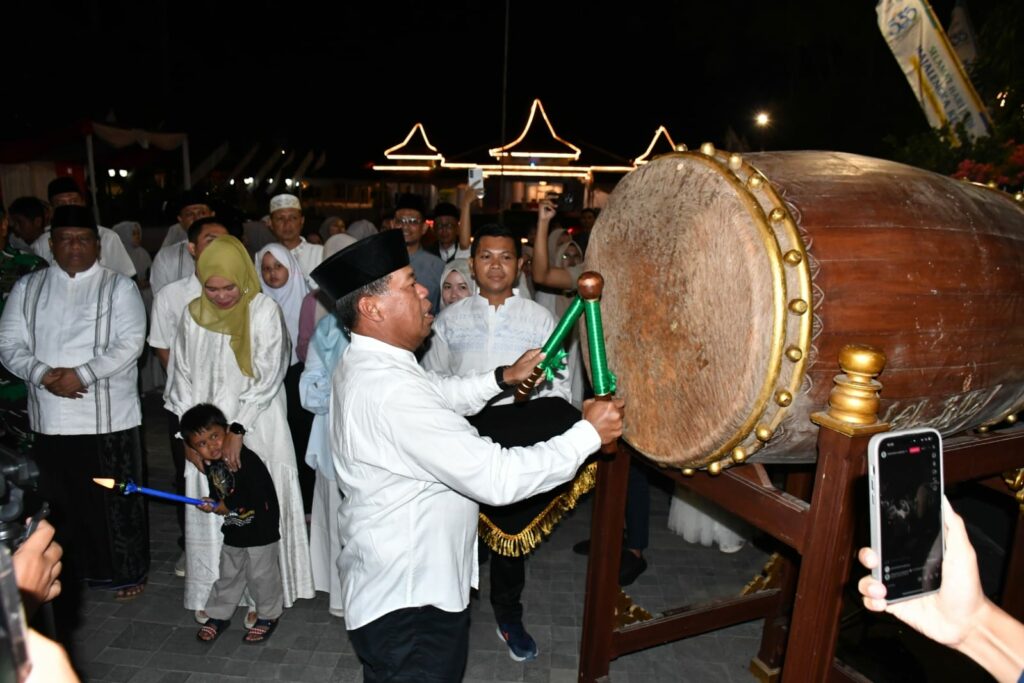 Pemerintah Kabupaten Majalengka menggelar acara “GEMA TAKBIR AKBAR & PAWAI OBOR 1446 H”