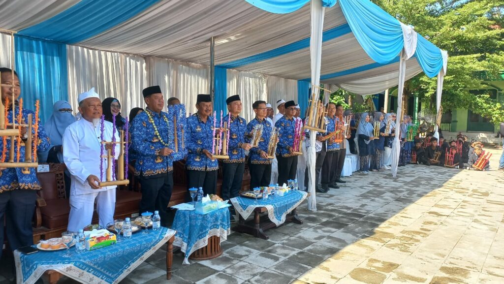 Peringati Hari Angklung Sedunia, Bupati Majalengka Dorong Permainan Angklung Jadi Agenda Rutin